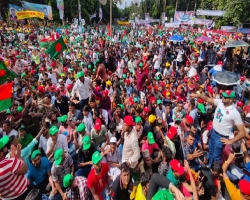 একদফা দাবিতে রাজধানীর বারো স্থানে ৩৭ দলের সমাবেশ